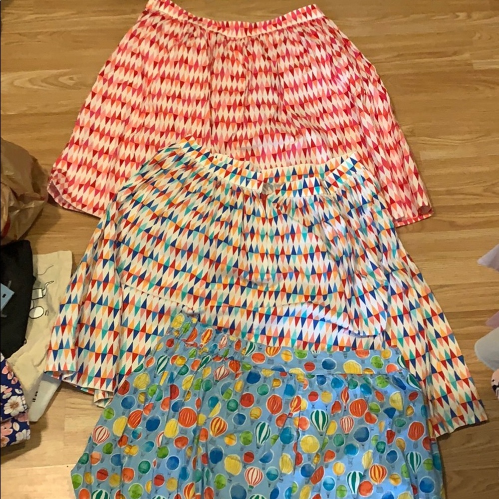 Lot of 3 skirts 2X classic paradise retrolicious